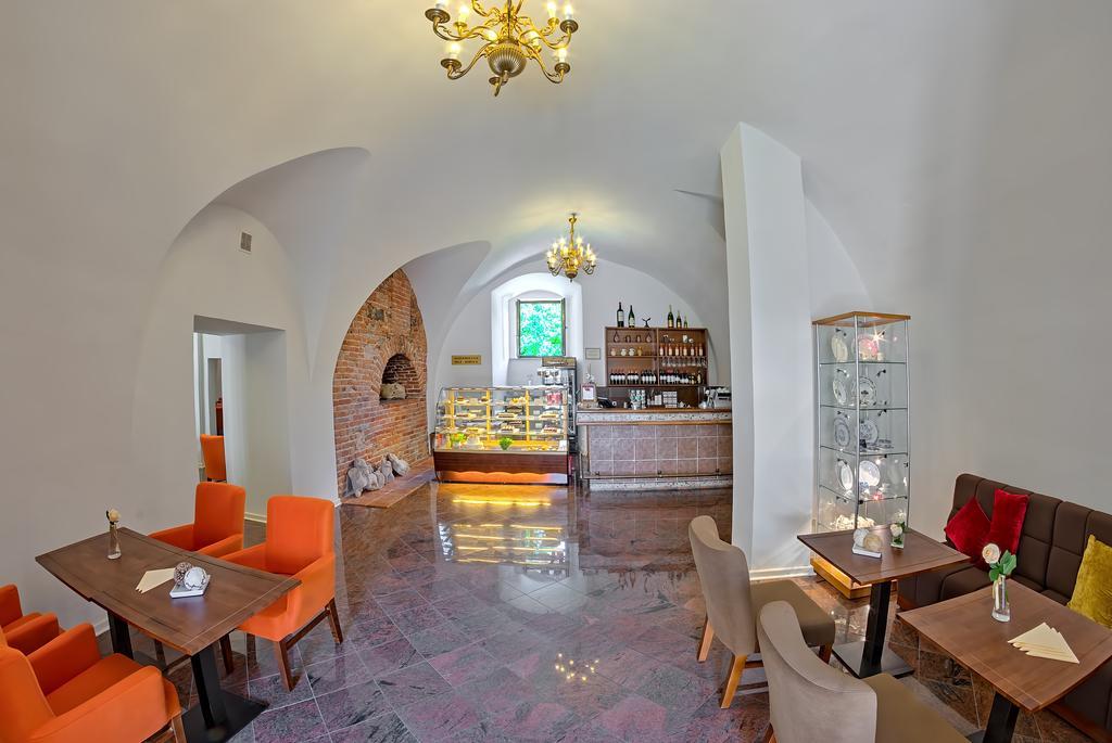 Zamek W Krasiczynie Hotel ภายนอก รูปภาพ