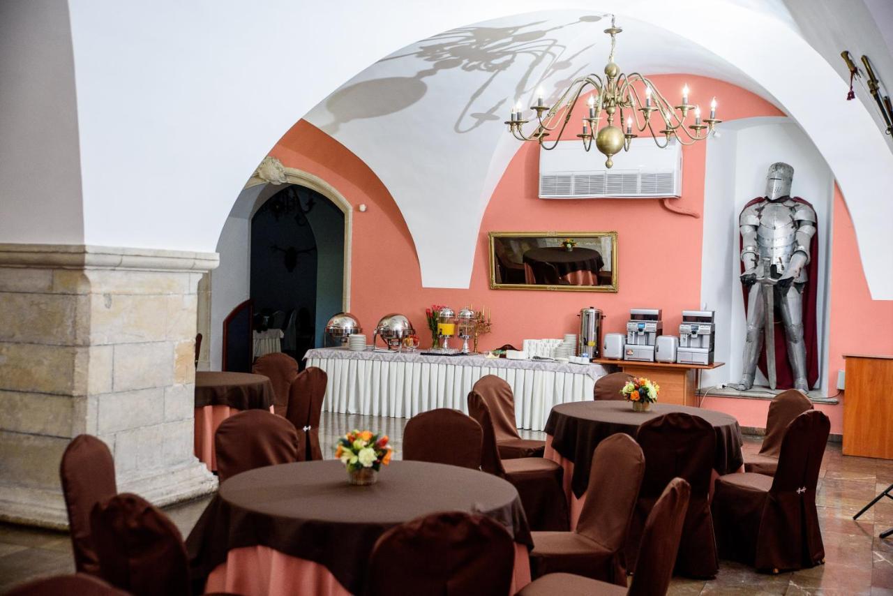 Zamek W Krasiczynie Hotel ภายนอก รูปภาพ