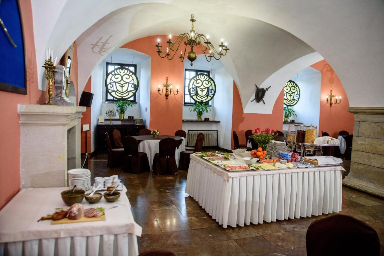 Zamek W Krasiczynie Hotel ภายนอก รูปภาพ