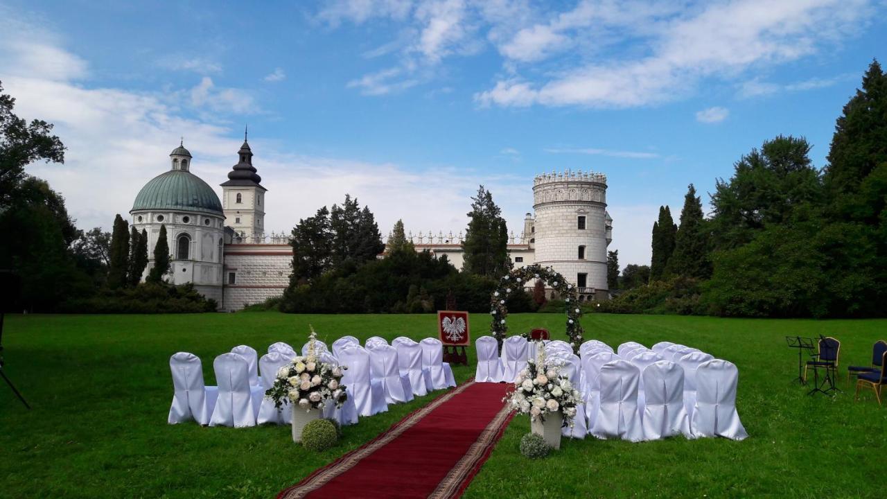 Zamek W Krasiczynie Hotel ภายนอก รูปภาพ