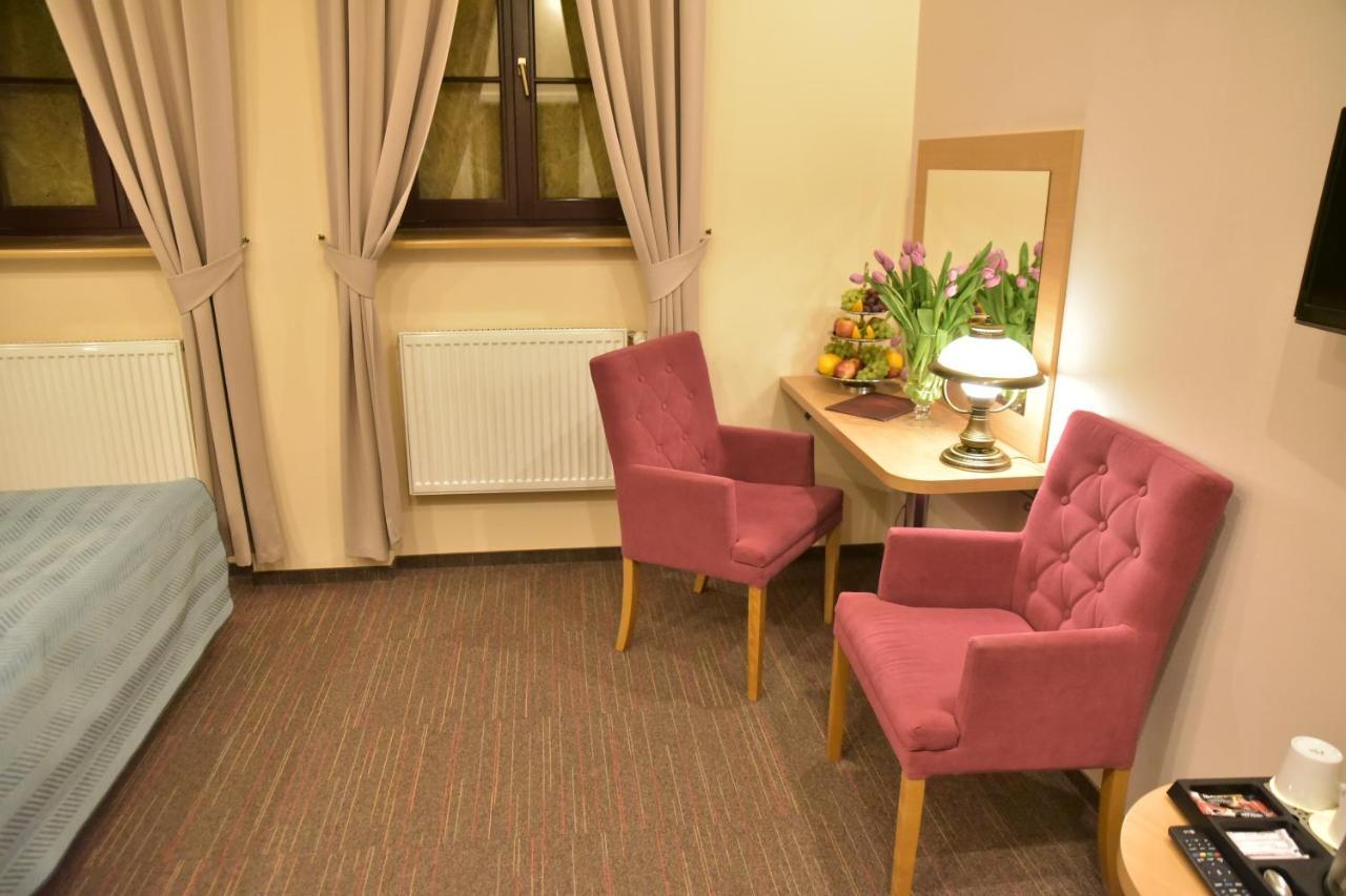 Zamek W Krasiczynie Hotel ภายนอก รูปภาพ